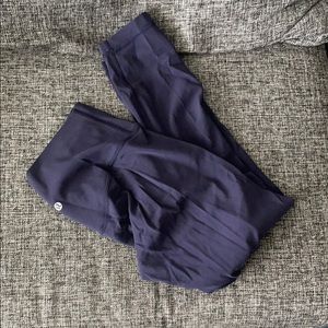 Lululemon align pants; 25”; excellent condition